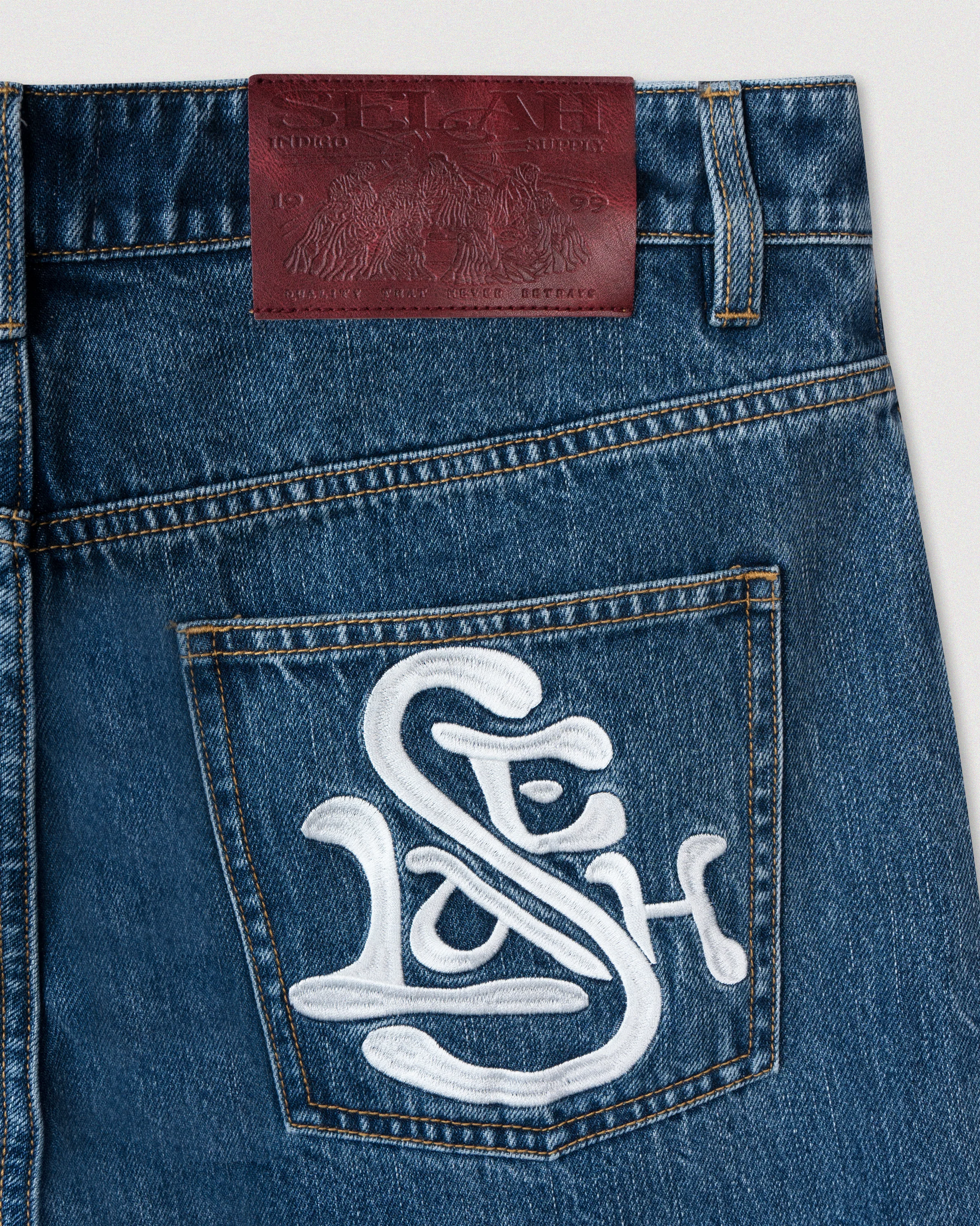 "LOGO" OVERSIZED DENIM SHORTS - Image 4