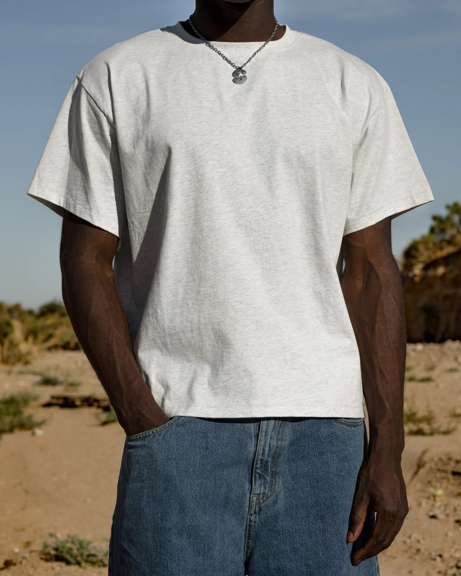 "MANNA" DAILY TEE - Image 8